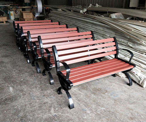 濟(jì)南新民力 值得信賴的圍樹防腐木公園椅與健身器材專業(yè)廠家